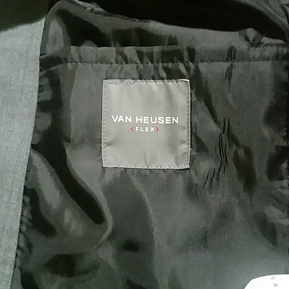 Van Heusen Flex Boys Gray Suit Jacket - Picture 3 of 8